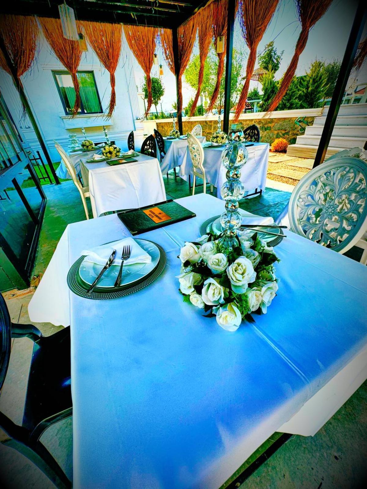 The Queen Airport Hotel-Round Trip Airport Service Arnavutkoy Exterior foto